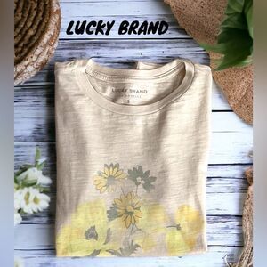 LUCKY BRAND NWT WOMENS T SHIRT OVERSIZED SMALL LIGHT YELLOW FLORAL PRINT